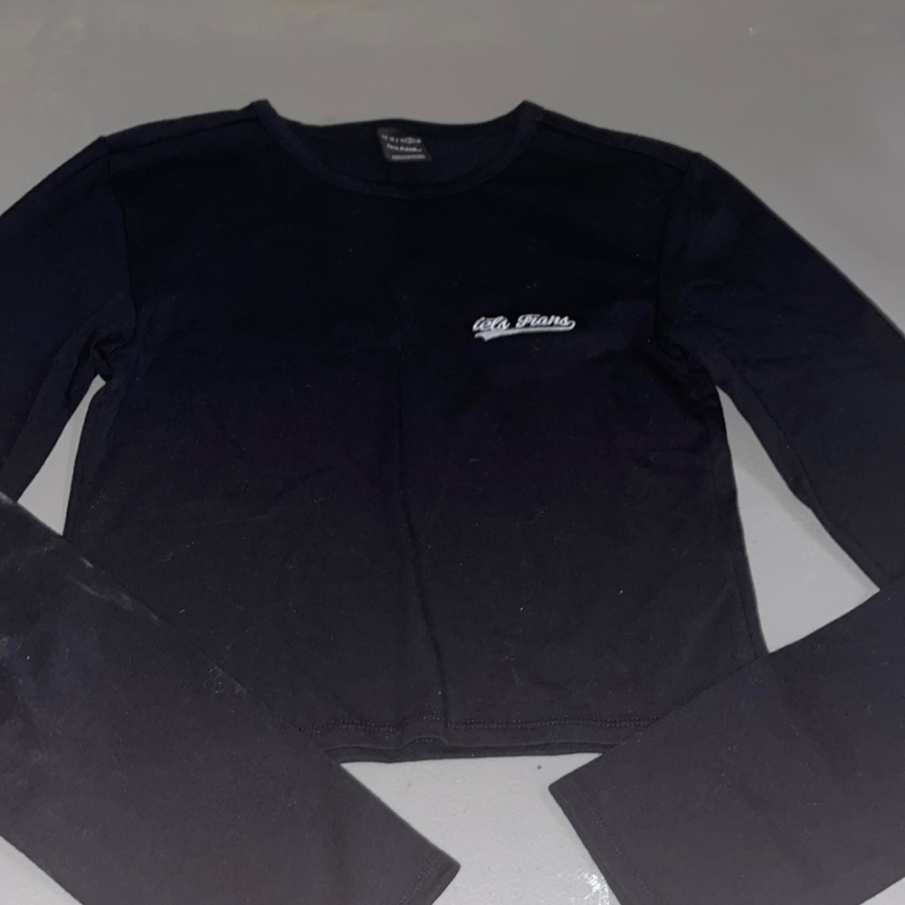 Black, long sleeve tee so small